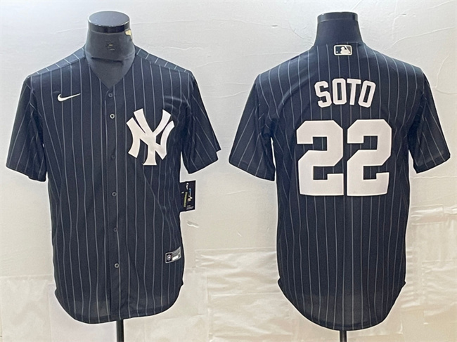 Men's New York Yankees #22 Juan Soto Black Cool Base Stitched Baseball Jersey Men's New York Yankees #22 Juan Soto Black Cool Base Stitched Baseball Jersey